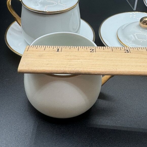 Vintage  Andrea by Sadek De Creame Demitasse Tea Cups with Lids Gold Trim - Picture 10 of 10